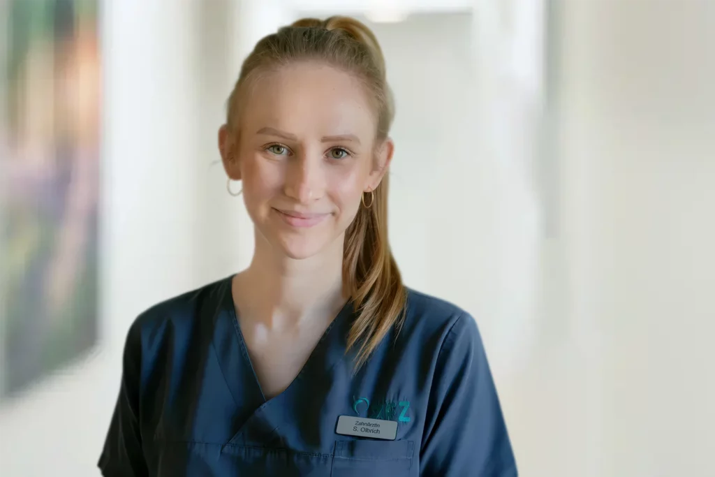 Stephanie Olbrich – Zahnärztin bei DEIN DENTAL Brauweiler